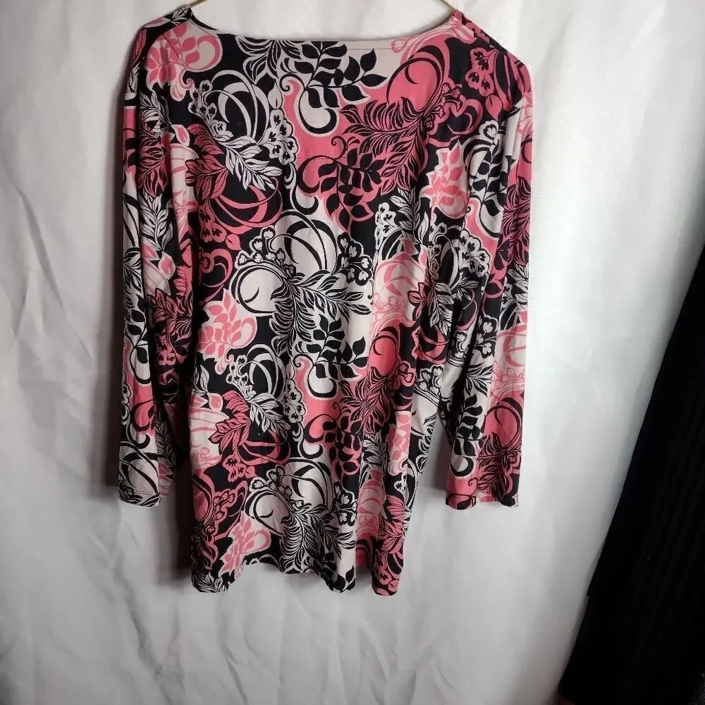 M Collection top  - Picture 2 of 5